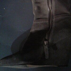 Pour la Victorie Gray Suede High Boots